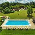 Campeggio Avec Terrasse à La Douze, Idéal Pour 5 Personnes - Api-1-52-1079