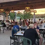 Campeggio Avec Terrasse à La Douze, Idéal Pour 5 Personnes - Api-1-52-1079 *