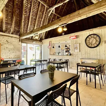 Avec Terrasse A La Douze, Ideal Pour 5 Personnes - Api-1-52-1079 La Douze